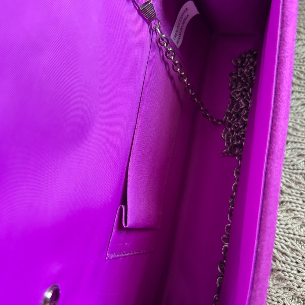 NWT Dasein Fuchsia Crystal-Embellished Envelope Clutch - Picture 6 of 7
